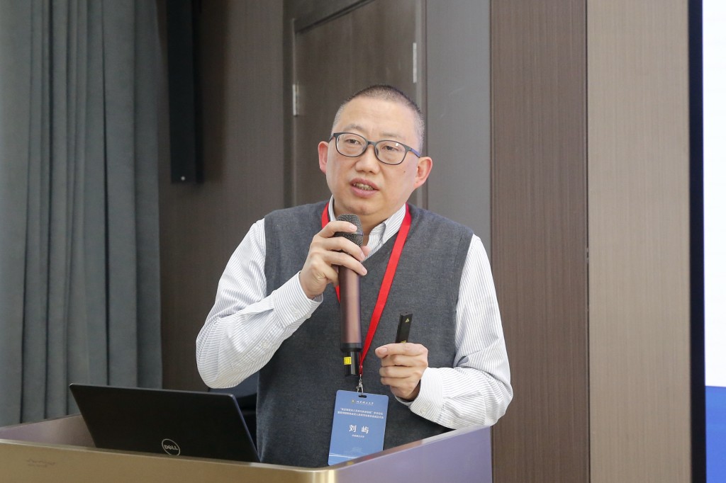 自主智能无人系统与具身智能学术论坛暨亚洲控制协会无人系统专业委员会成立大会在18小说
隆重召开图片10.jpg